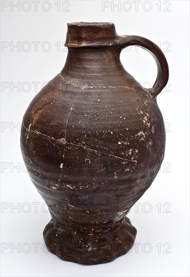 Stoneware jug on pinched foot, brown engobe, bulb model with narrow neck, jug crockery holder soil find ceramic stoneware clay