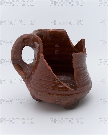 Fragment pottery cooking jug, cooking pot crockery holder kitchen utensils earthenware ceramics earthenware glaze lead glaze