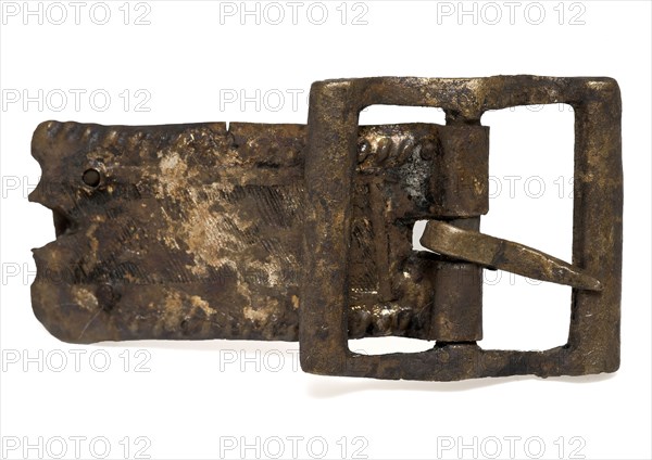 Brass buckle, rectangular and processed leather fitting, buckle fastener part soil find brass metal, with handle molded engraved