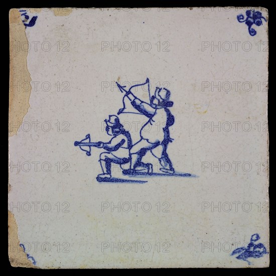 Scene tile, double child's play, archery, corner motif spider, wall tile tile sculpture ceramic earthenware glaze, baked 2x