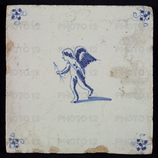 White tile with blue cupid with bow and arrow; corner motif spider, wall tile tile sculpture ceramic earthenware glaze, baked 2x