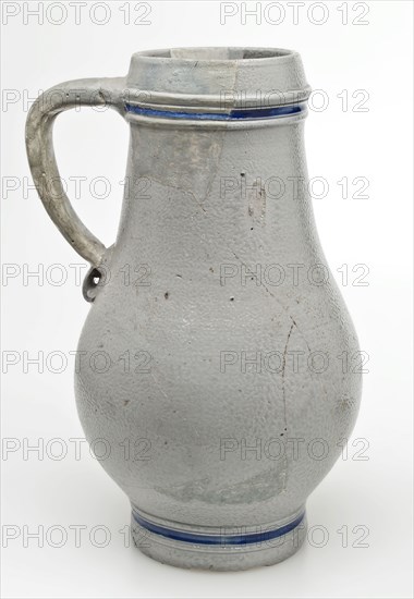 Gray stoneware jug with ear, blue bands around neck and foot, ball model with wide neck opening, water jug crockery holder soil