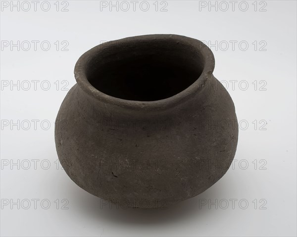 Earthenware ball pot, gray shard, outward-facing top edge, ball pot cooking pot crockery holder kitchenware earthenware ceramic