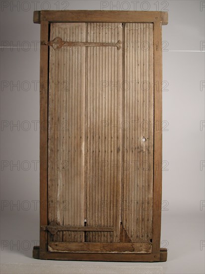 Door in frame, door frame building part wood oak frame, sawn planed nailed Opgeklampte door built from three vertical planks