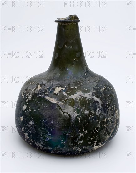 Belly bottle, bottle bottle wine bottle bottle holder soil find glass, bottom Body with almost vertical ascending wall