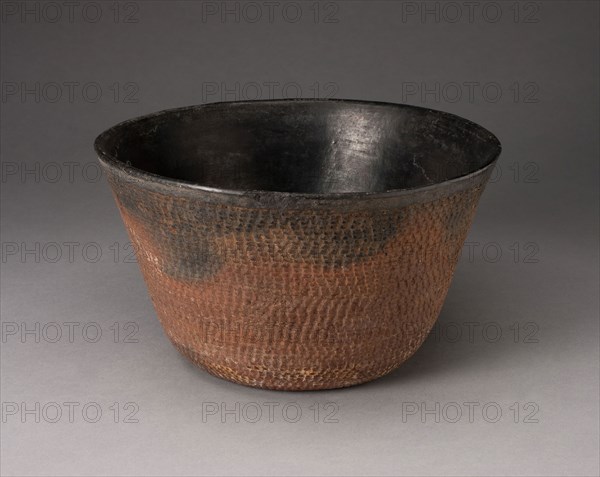 Bowl with Textured Surface Decoration, A.D. 900/1000, Possibly Ancestral Pueblo (Anasazi), Southwest, United States, New Mexico, Ceramic and pigment, 13 × 23.2 cm (5 1/8 × 9 1/8 in.)