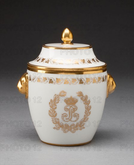 Sugar Bowl, 1834, Sèvres Porcelain Manufactory, French, founded 1740, Sèvres, Hard-paste porcelain and gilding, 11.8 x 10.5 cm (4 5/8 x 4 1/8 in.)