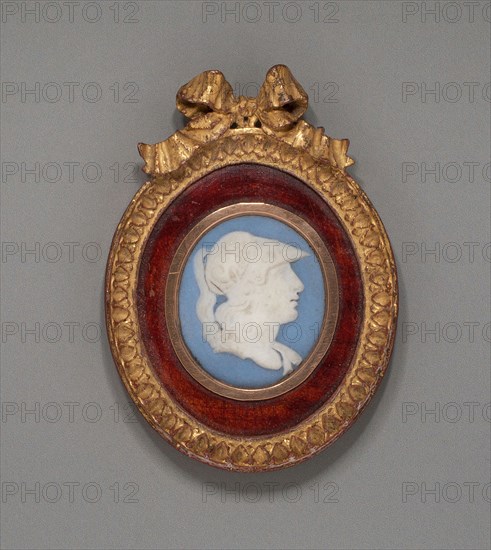 Cameo with Minerva, Late 18th century, Wedgwood Manufactory, England, founded 1759, Burslem, Stoneware (jasperware), 2.7 × 2.4 × .2 cm (1 1/16 × 15/16 in.)