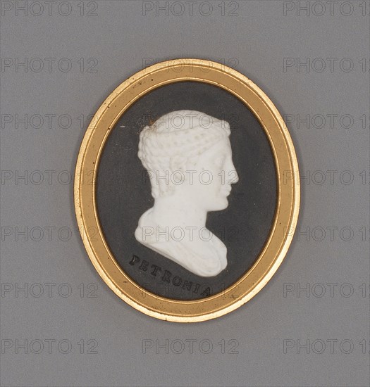 Medallion with Petronia, Late 18th century, Wedgwood Manufactory, England, founded 1759, Burslem, Stoneware (jasperware), 5.1 × 4.3 × 0.8 cm (2 × 1 11/16 × 5/16 in.)