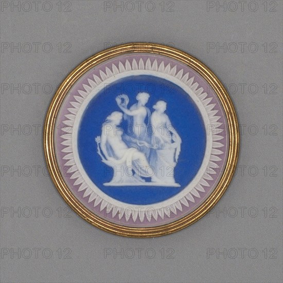 Medallion with Sacrifice to Hygieia, Late 18th century, Wedgwood Manufactory, England, founded 1759, Burslem, Stoneware (jasperware), Diam. 4.1 cm (1 5/8 in.)