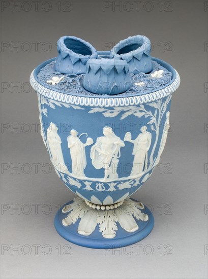 Bulb Pot, c. 1790, Wedgwood Manufactory, England, founded 1759, Burslem, Stoneware (jasperware), 23.5 × 17.5 cm (9 1/4 × 6 7/8 in.)