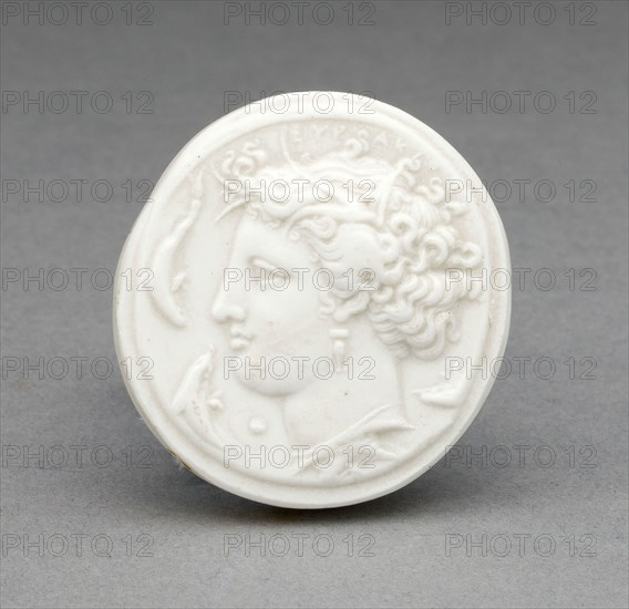 Medallion with Arethusa, Early 19th century, Wedgwood Manufactory, England, founded 1759, Burslem, Stoneware (jasperware), Diam. 2.9 cm (1 1/8 in.)