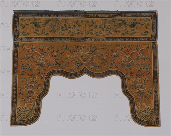 Shrine Surround, Qing dynasty(1644–1911), 1750/1800, China, 81.5 × 102.2 cm (32 1/8 × 40 1/4 in.)
