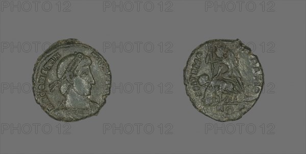 Coin Portaying Emperor Constantius II, AD 337/361, Roman, minted in Aquileia, Roman Empire, Bronze, Diam. 1.7 cm, 3.04 g