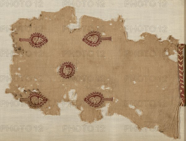 Fragment (Tunic), Roman period (30 B.C.– 641 A.D.), 5th/6th century, Coptic, Egypt, Akhmin, Egypt, Linen and wool, tapestry weave, 30.5 × 19.1 cm (12 × 7 1/2 in.)
