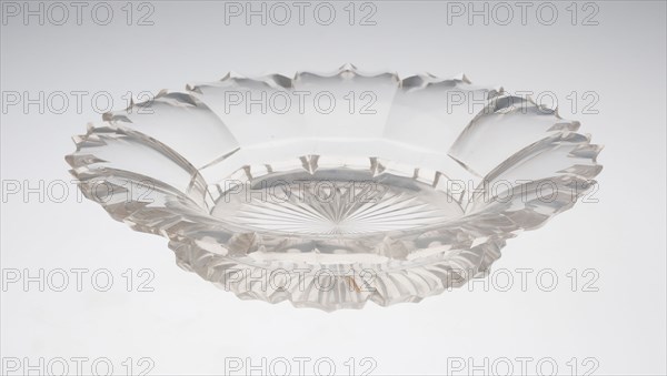 Shallow Dish, c. 1850, England, Bristol, Bristol, Glass, 7 × 24.1 cm (2 3/4 × 9 1/2 in.)