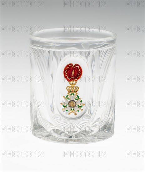 Beaker, 1835/40, France, Glass, molded with colored paste inclusion, 8.9 × 7 cm (3 1/2 × 2 3/4 in.)