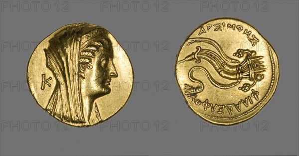 Octodrachm (Coin) Portraying Arsinoe II, 261 BC, Issued by Ptolemy II, Reign of Arsinoe II, Queen of Egypt, 276–270 BC, Greco-Egyptian, Egypt, Gold, Diam. 2.9 cm, 27.87 g