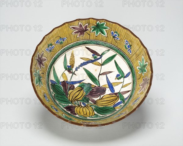 Kutani-Style Sweets Tray, c. 1825, Japan, Porcelain with underglaze decoration and overglaze enamels, Diam. 20.32 cm