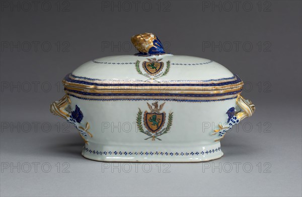 Tureen with Cover, c. 1787/90, China, Qianlong reign, Chinese, made for the American market, China, Porcelain with enamel and gilding, 11.4 × 19.7 × 11.4 cm (4 1/2 × 7 3/4 × 4 1/2 in.)