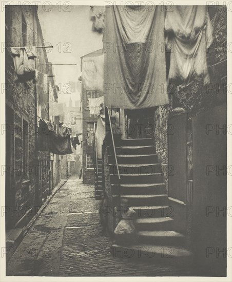 Close No. 193 High Street, 1868, Thomas Annan, Scottish, 1829–1887, Scotland, Photogravure, plate 9 from the book "The Old Closes & Streets of Glasgow" (1900), 22.2 x 18.1 cm (image), 38.3 x 27.2 cm (paper)