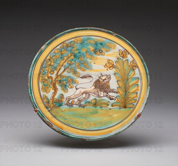 Tazza, 17th century, Talavera de la Reina Potteries, Spanish, founded mid-16th century, Talavera de la Reina, Tin-glazed earthenware (faience), H. 5.4 cm ( 2 1/8 in.), diam. 23.2 cm (9 1/8 in.)