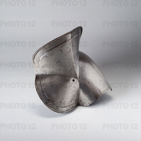 Left Pauldron Reinforce, c. 1570/80, Northern Italian, Milan, Milan, Steel