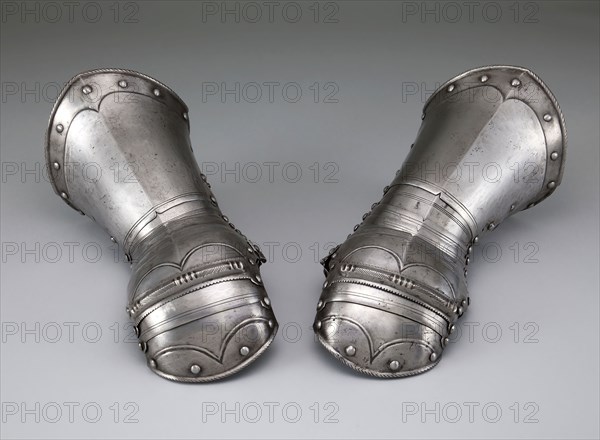 Pair of Mitten Gauntlets, c. 1570, German, probably Brunswick, Brunswick, Steel, L. 27.3 cm (10 3/4 in.)