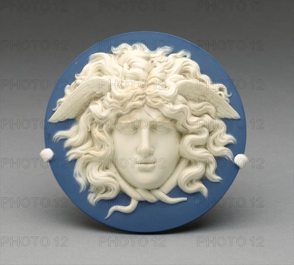 Medallion with Head of Medusa, 1774/80, Wedgwood Manufactory, England, founded 1759, Burslem, Stoneware (jasperware), Diam. 12.3 cm (4 7/8 in.)