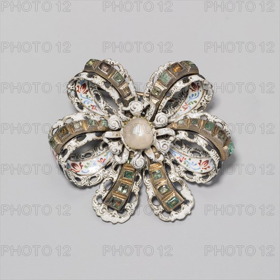 Brooch Shaped as a Bow, 17th or 19th century, French, France, Silver gilt, enamel, and aquamarines, 4.4 × 5.2 cm (1 3/4 × 2 1/16 in.)