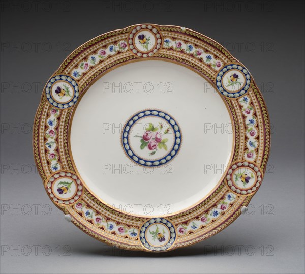 Plate, 1784, Sèvres Porcelain Manufactory, French, founded 1740, Painted by Antoine-Toussaint Cornailles, French, active 1755-1800, Sèvres, Soft-paste porcelain, polychrome enamels, and gilding, Diam. 23.7 cm (9 5/16 in.)