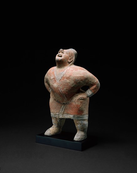 Entertainer (Tomb Figure), Northern dynasties, 6th century, China, Buff earthenware with pigment, H. 27 cm (10 in.)