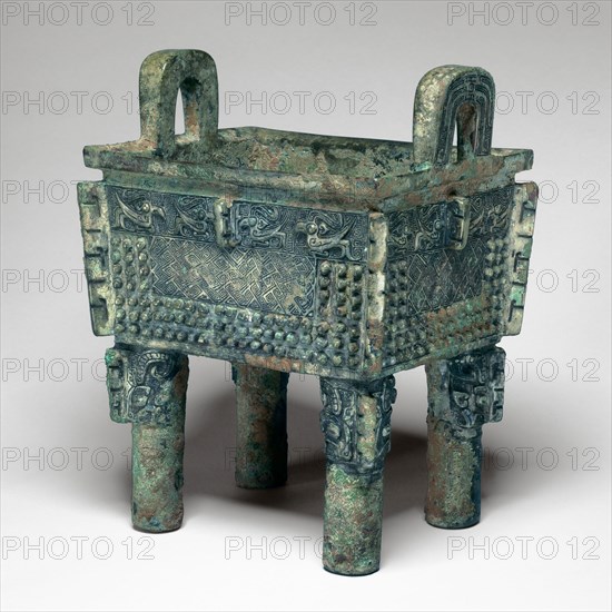 Rectangular Cauldron, Shang dynasty ( about 1600–1046 BC ), 12th/11th century B.C., China, Bronze, 21.9 × 17.2 × 14.0 cm (8.6 × 6.8 × 5.5 in.)