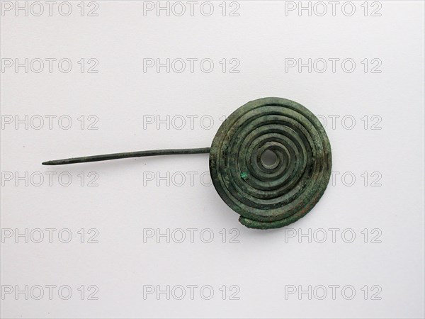Spiral Fibula, Geometric Period (800–700 BC), Greek, Thessaly, Thessaly, Bronze, 3.5 × 5.0 × 1.1 cm (1 3/8 × 2 × 1/2 in.)