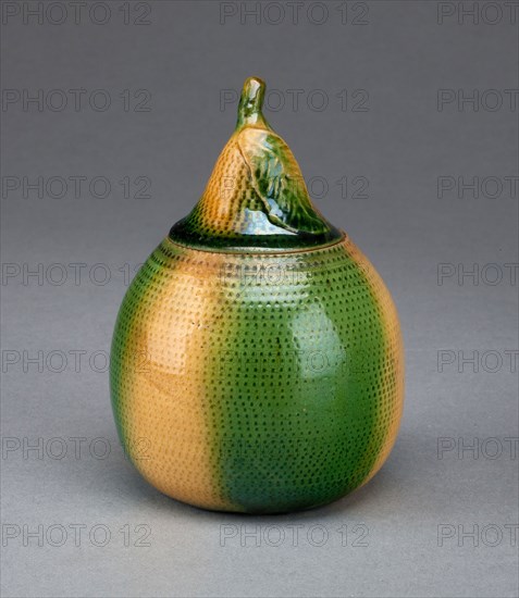 Container in the shape of a pear, c. 1765, Staffordshire, England, Staffordshire, Lead-glazed earthenware (creamware), 8.9 x 6.4 cm (3 1/2 x 2 1/2 in.)
