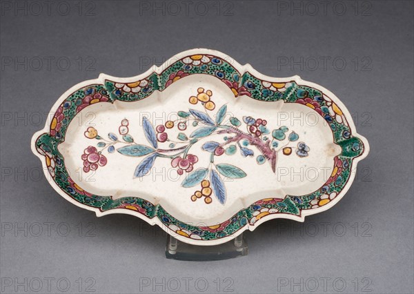 Spoon Tray, 1750/60, Staffordshire, England, Staffordshire, Salt-glazed stoneware, polychrome enamels, 1.9 x 15.2 x 9.5 cm (3/4 x 6 x 3 3/4 in.)