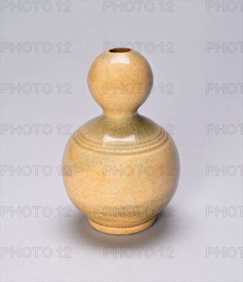 Small Double-Gourd Bottle, Southern Song dynasty (1127–1279), China, Stoneware with underglaze incised decoration, H. 8.0 cm (3 3/16 in.), diam. 5.7 cm (2 1/4 in.)