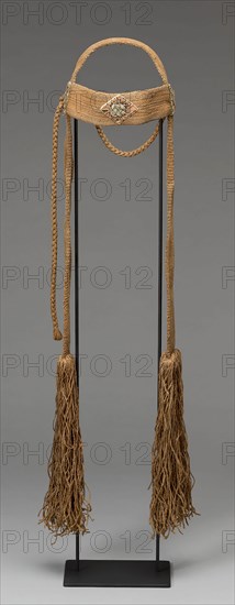 Ceremonial Headdress, Edo period (1615–1868), first half of the 19th century or earlier, Japan, Hokkaido, Ainu, Hokkaido, Bast fiber, gilt-paper-wrapped silk, silk and wood, 91 x 20 cm (36 x 7 3/4 in.)