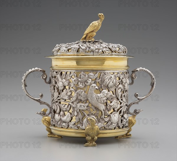 Nicholas Wollaston, English, active 1627-1670, Sleeve Cup, ca. 1670, silver, gold, Overall: 7 9/16 × 7 7/8 × 5 3/4 inches, 1 kg 189.4 g (19.2 × 20 × 14.6 cm, 2 pounds 10 ounces)