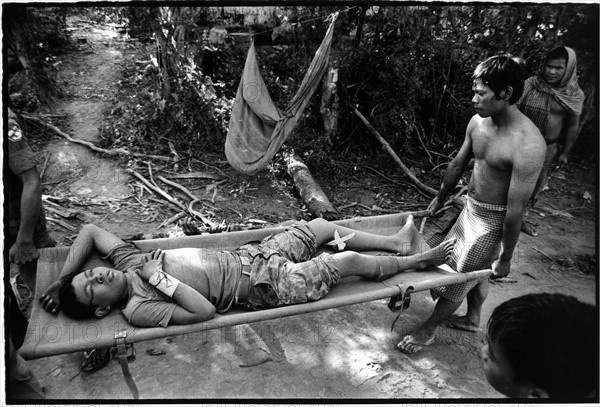 CAMBODGE GUERRE 1974