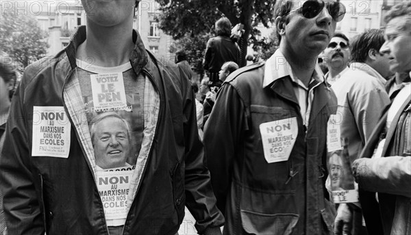 Manifestation du Front National en faveur de l'école libre, Paris, 1984