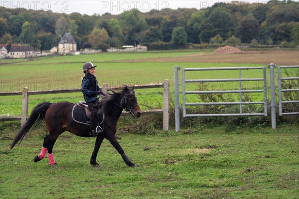 Equitation, France