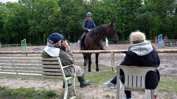 Equitation, France