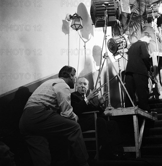 Alfred Hitchcock sur le tournage de "L'homme qui en savait trop"