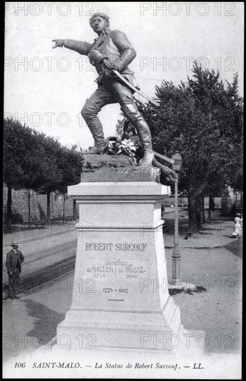 Statue de du général Robert Surcouf à Sain-Malo.
