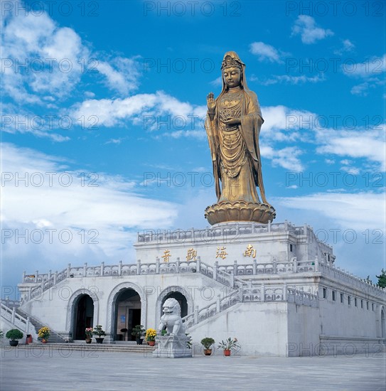 Mont PuTuo, statue de Nanhai Kwan-yin, Chine