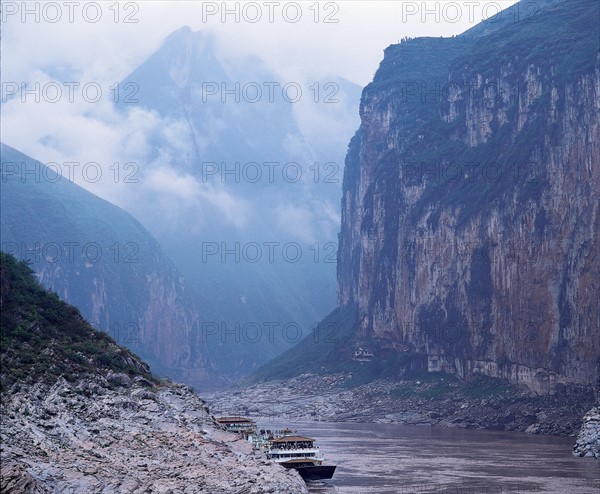 Les gorges de Xiling et de Qutang, Kuimen, Chine