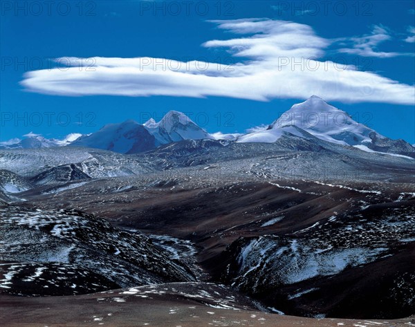 Nianqing Danggula Mountain, Tibetan-Qinghai Plateau, China