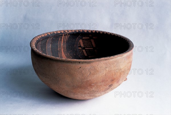 A pottery ware dated from Spring and Autumn Period in ancient China