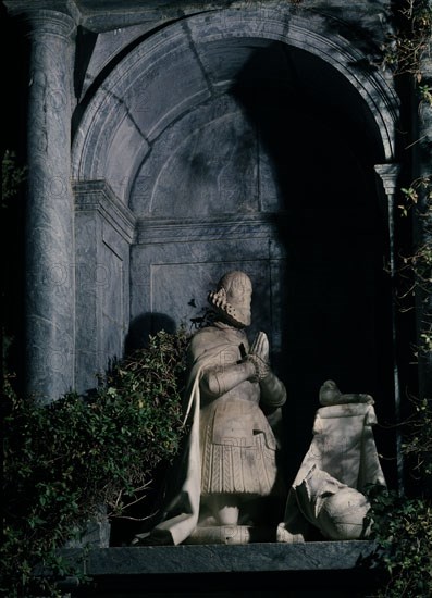 ESTATUA ORANTE DE ALONSO BAZAN
VISO DEL MARQUES, PALACIO MARQUES DE SANTA CRUZ
CIUDAD REAL

This image is not downloadable. Contact us for the high res.